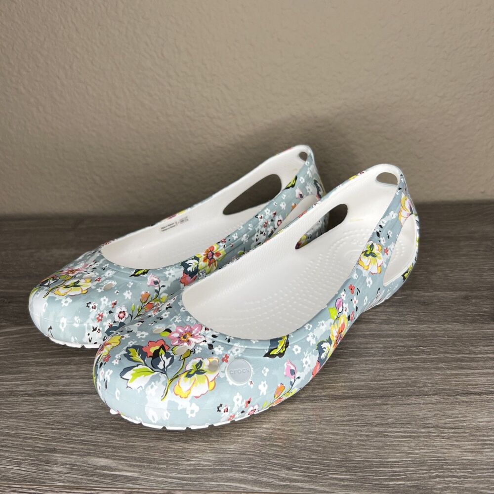 CROCS x Vera Bradley KADEE Limited Edition Blue Floral Flats Womens Size 6 US